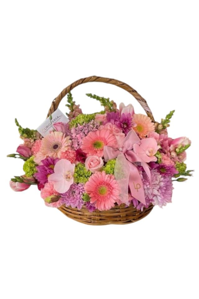 HERMOSA CANASTA DE FLORES VARIADAS EN TONOS PASTEL (GERBERAS ,ROSAS , HORTENCIAS, PERRITOS Y MARGARITAS)