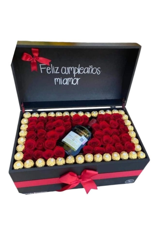 HERMOSA CAJA CON 48 ROSAS ROJAS , 40 CHOCOLATES FERRERO ROCHER Y BOTELLA DE BUCHANAN´S DELUXE DE 750 ML